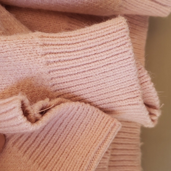 SIONI Sweater - Picture 4 of 10